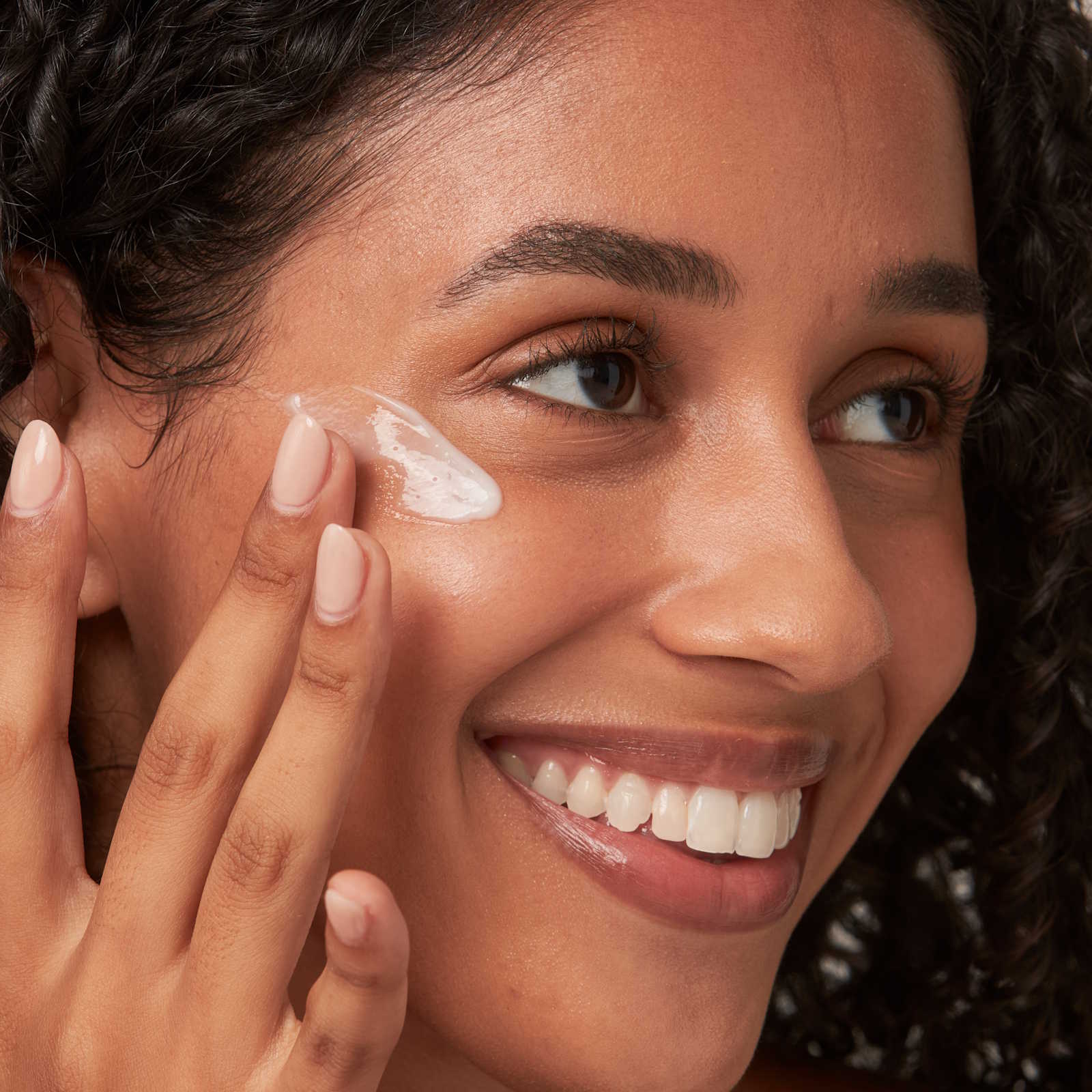 AMPERNA-Regime-Step3-Serums.jpg
